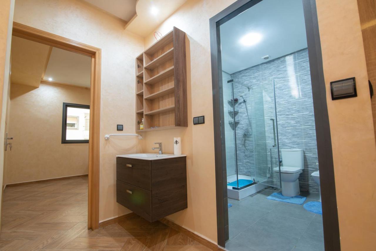 Adam'S Apartments,Self Checkin 6 Mins To Beach Downtown Fiber Optic Wifi Free Parking Same Rules As Hotels Агадир Екстериор снимка