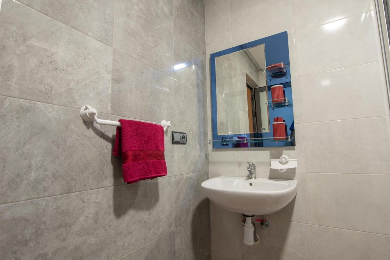 Adam'S Apartments,Self Checkin 6 Mins To Beach Downtown Fiber Optic Wifi Free Parking Same Rules As Hotels Агадир Екстериор снимка